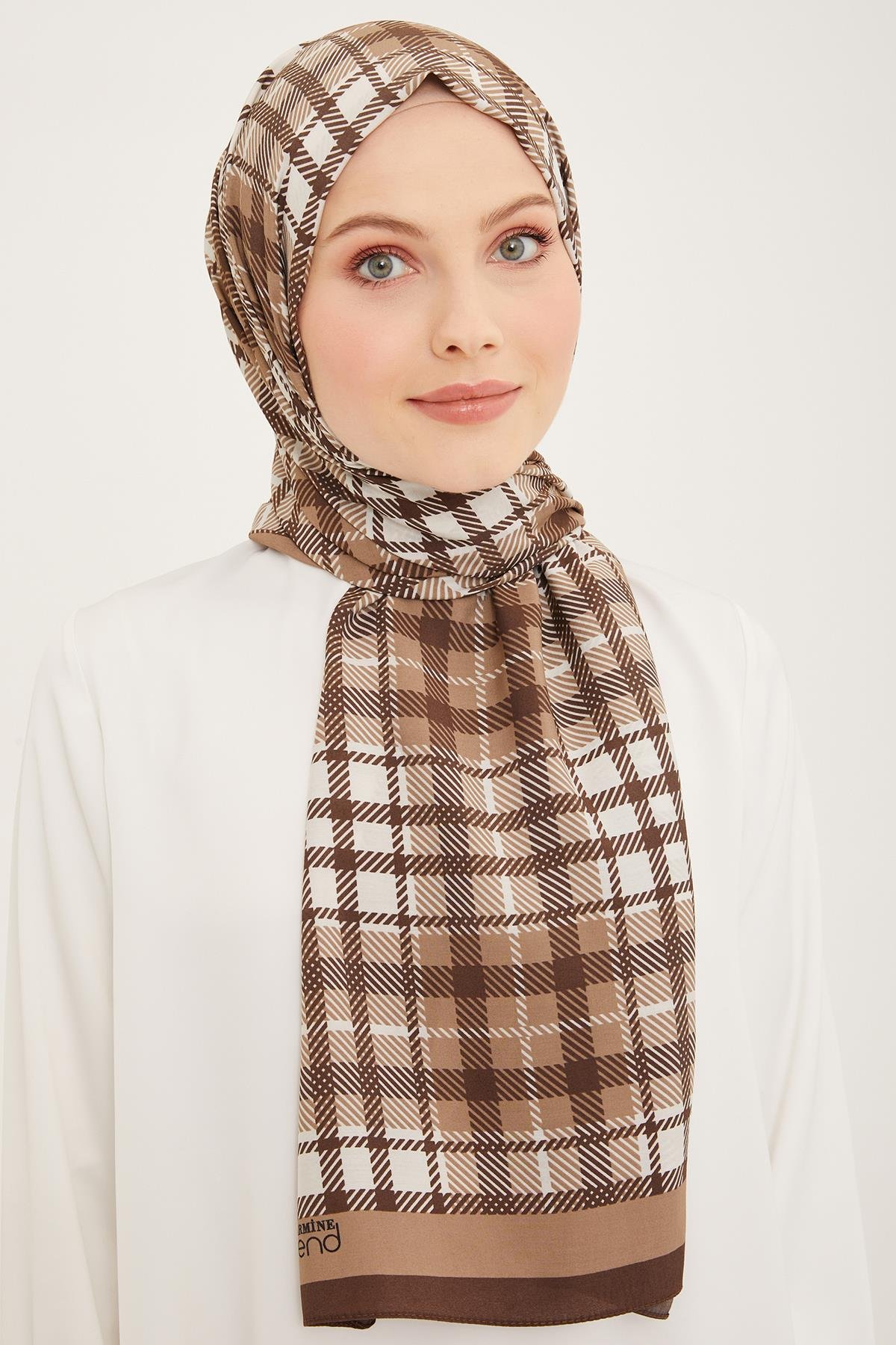 Armine Moda Kahverengi Ekose Desenli Şal Modal Kumaş