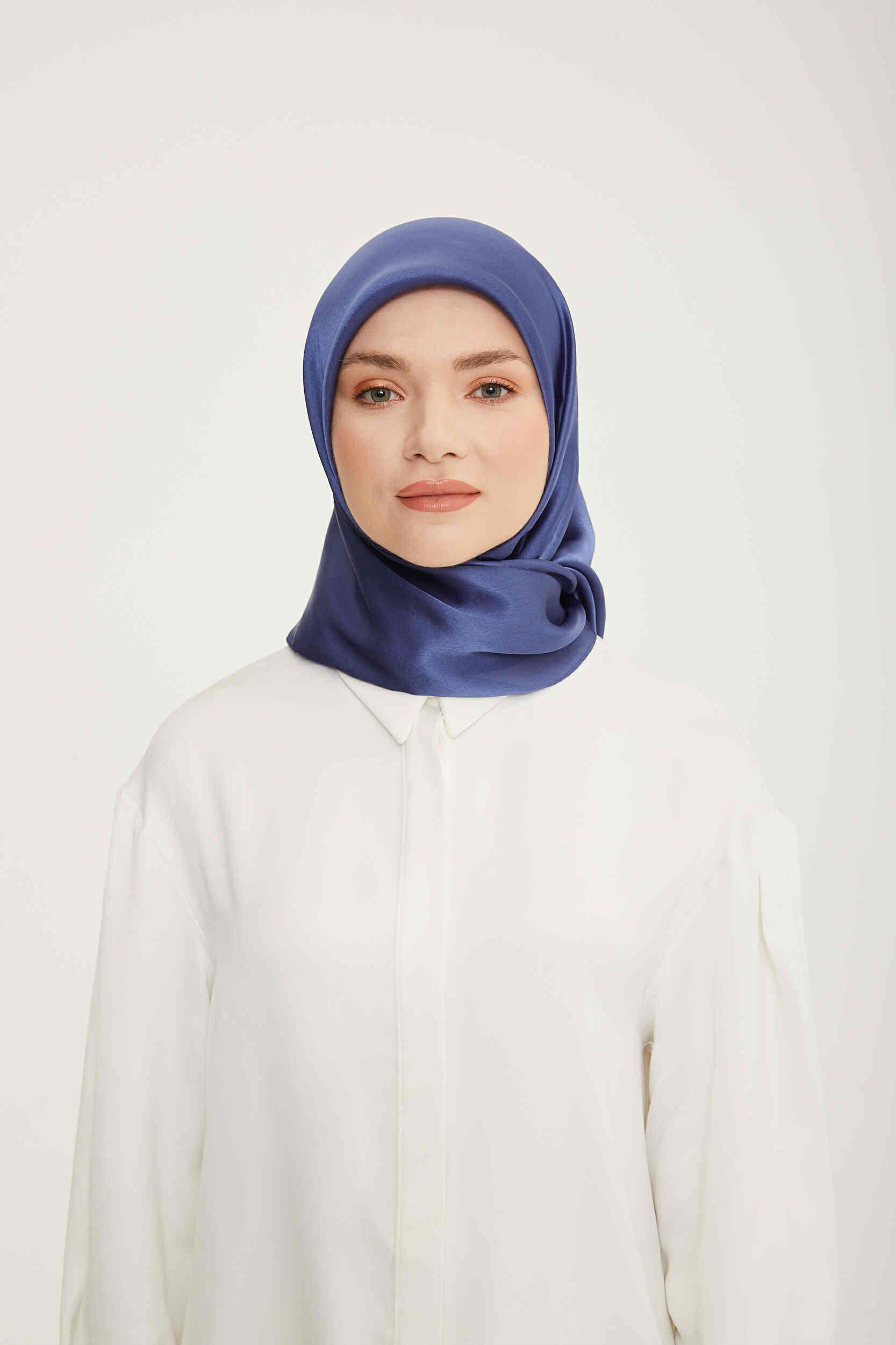 Armine Moda Mavi Şifon Parlak Eşarp Şıklık