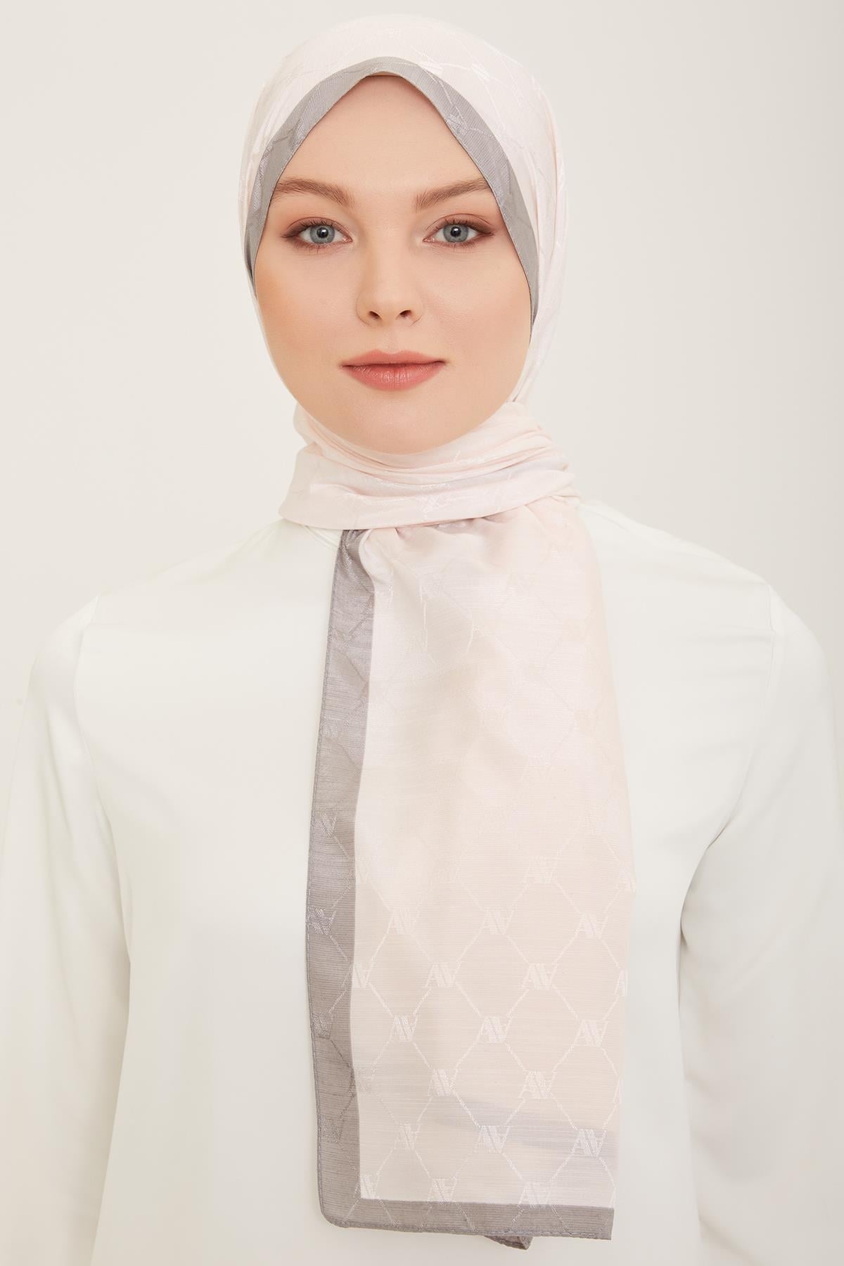 Armine Trend Monogram Şal 2 IST 111 Pudra