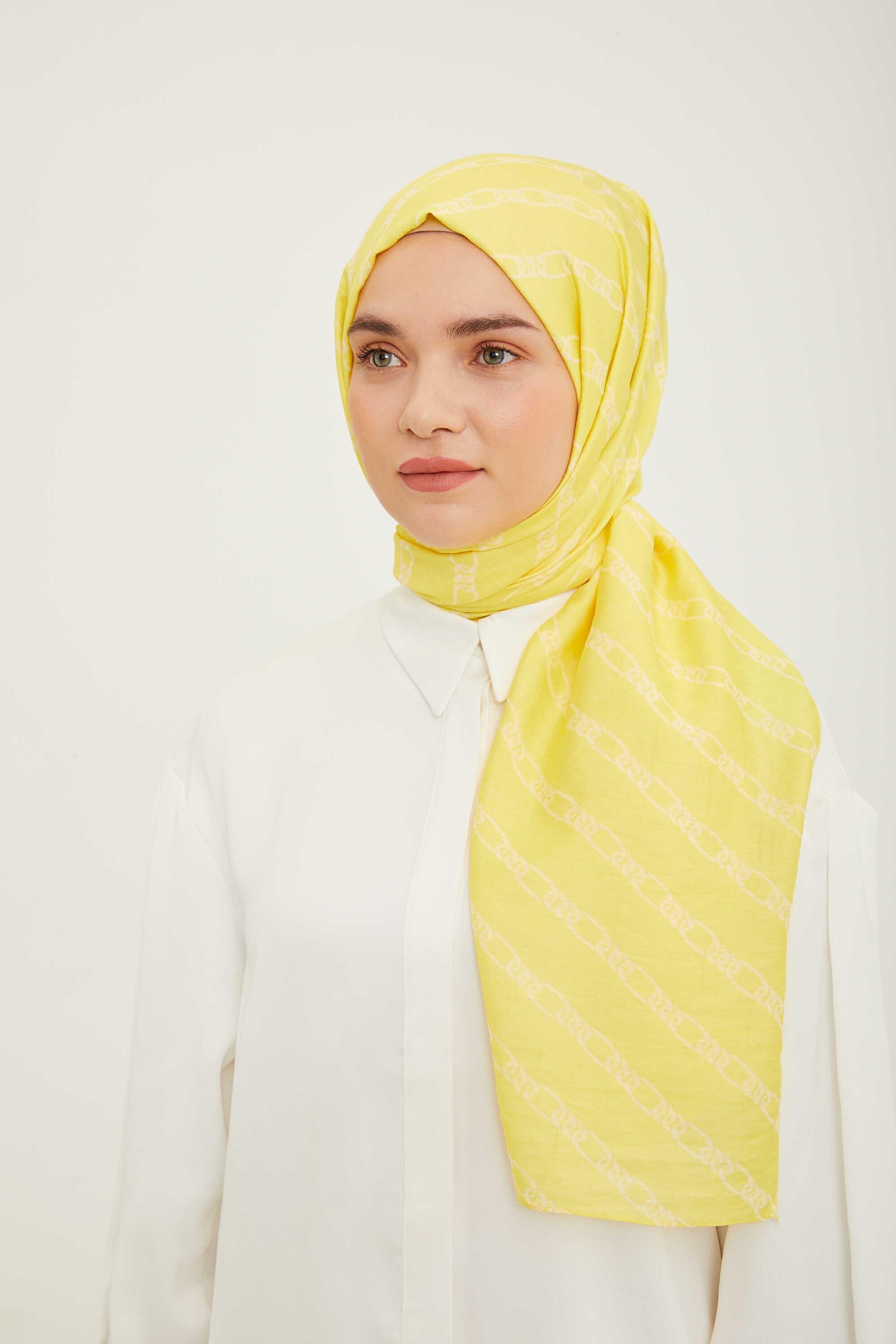 Armine Trend Saf Sarı Zincir Desenli Şal