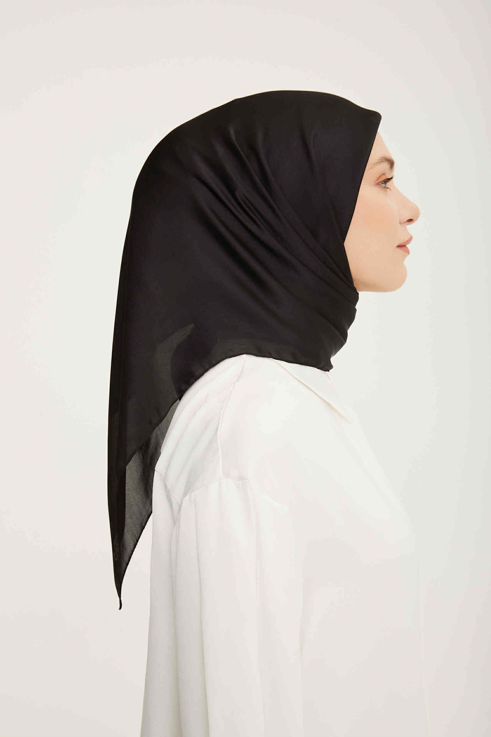 Armine Moda Siyah Parlak Şifon Eşarp