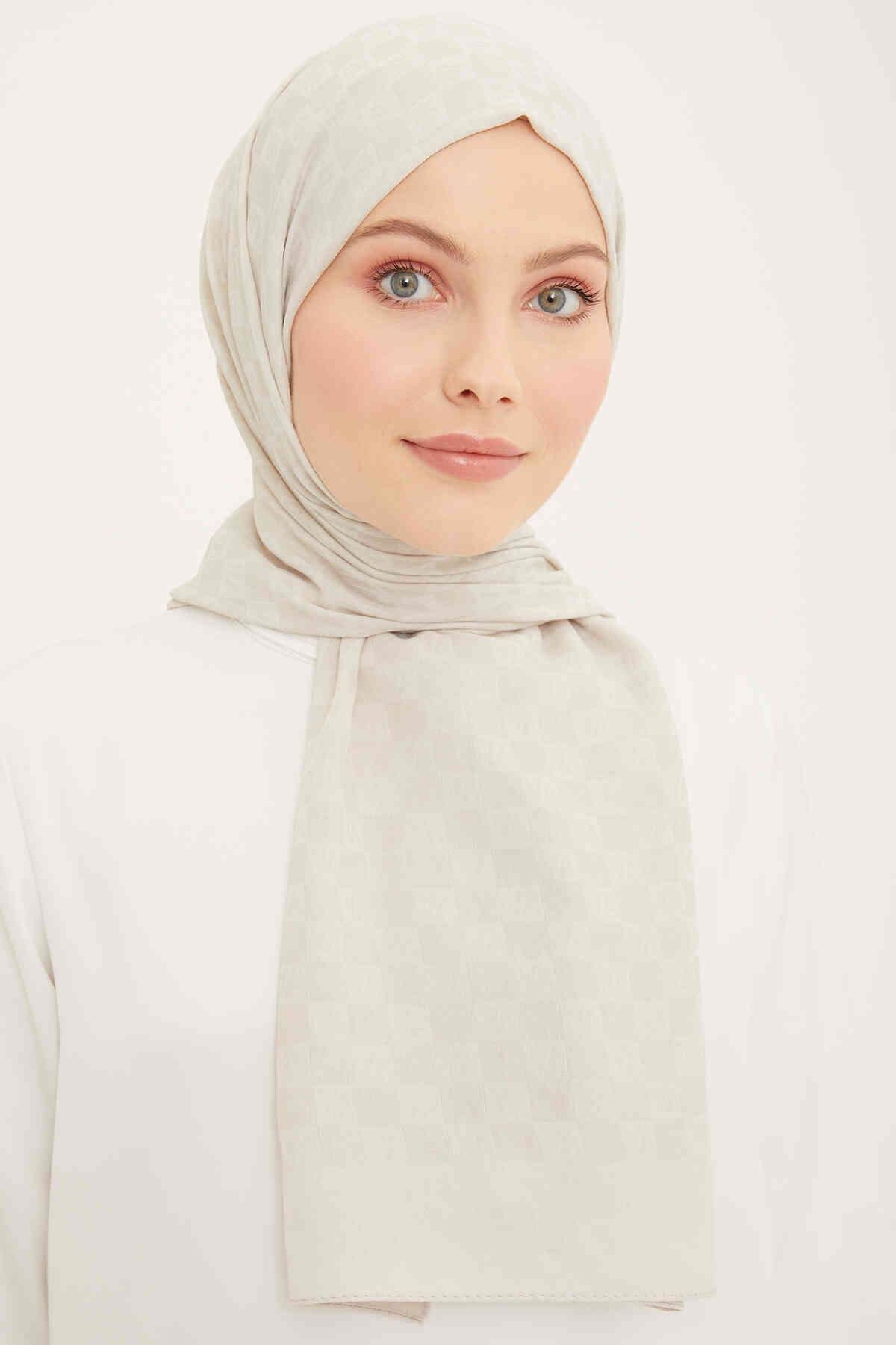 Armine Trend Ultra Hafif Logo Tasarımlı Kemik Rengi Şal