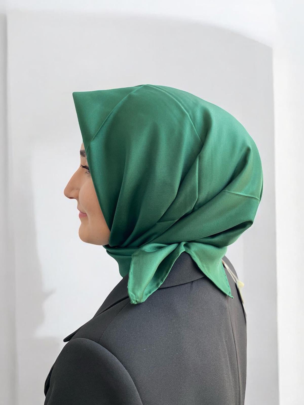 Armine Yeşil Düz Renk Sura İpek Eşarp 10D01-393