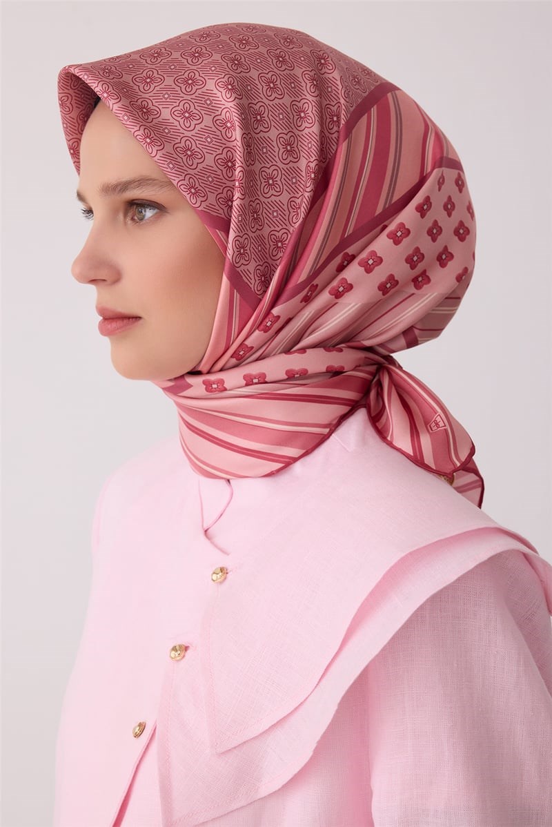 Belli Tivil İpek Eşarp Pudra Pembe 4423 04 Çiçek Desen