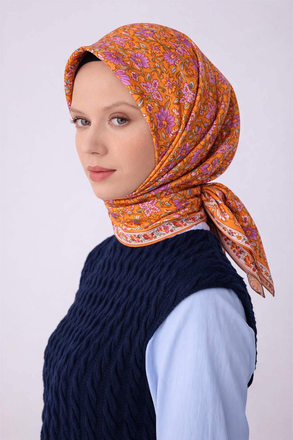 Belli Tivil Saf İpek Eşarp 4314 - 31 Turuncu Çiçek Desen