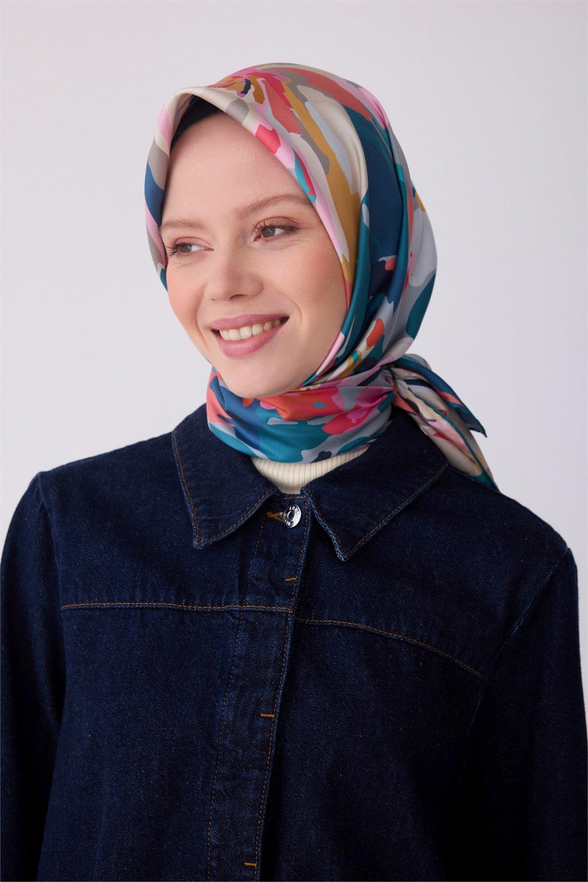 Belli Tivil Saf İpek Eşarp 4315 - 82 Pembe Mavi Çiçek Desen