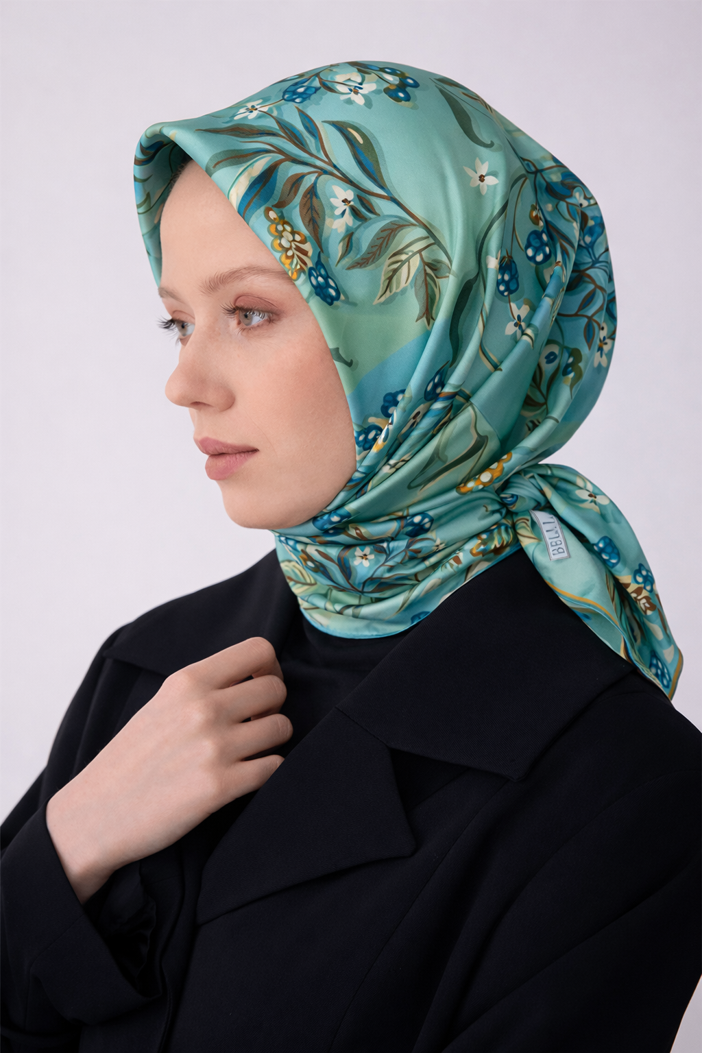 Belli Tivil Saf İpek Eşarp 4320 - 50 Mint Yeşili Biber Desen