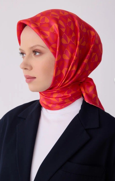 Belli Tivil Saf İpek Eşarp 4322 - 31 Pembe Kalp Desen
