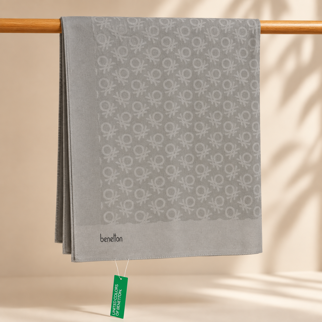 Benetton Elegante Şal 1023 23017 Açık Gri Monogram Desen
