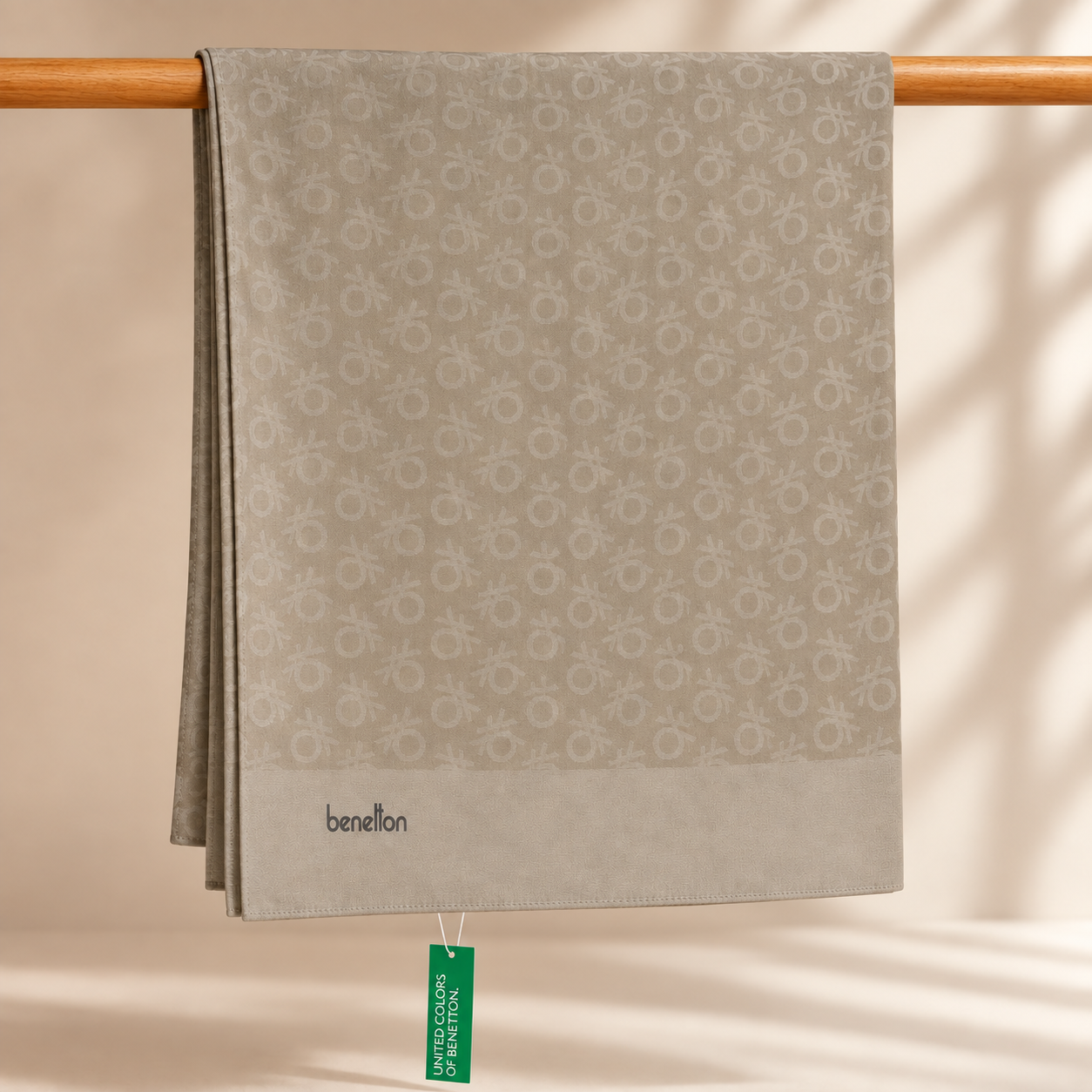 Benetton Elegante Şal 1023 2816 Bej Monogram Desen