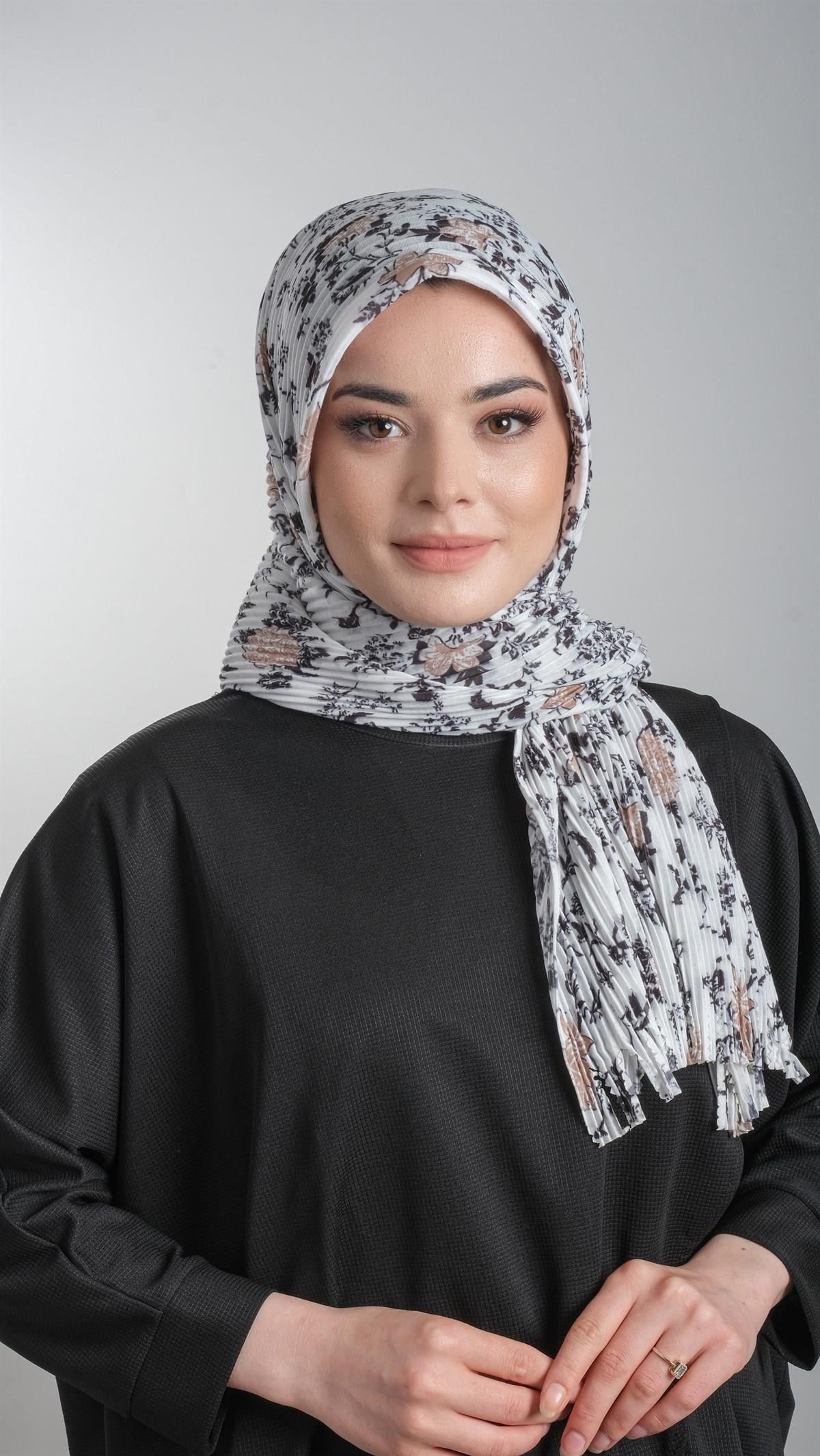 Krem-Siyah Pratik Hazır Geçmeli Tesettür Eşarp Kesik Elyaf Piliseli Çiçek Desenli 1818D6_4001