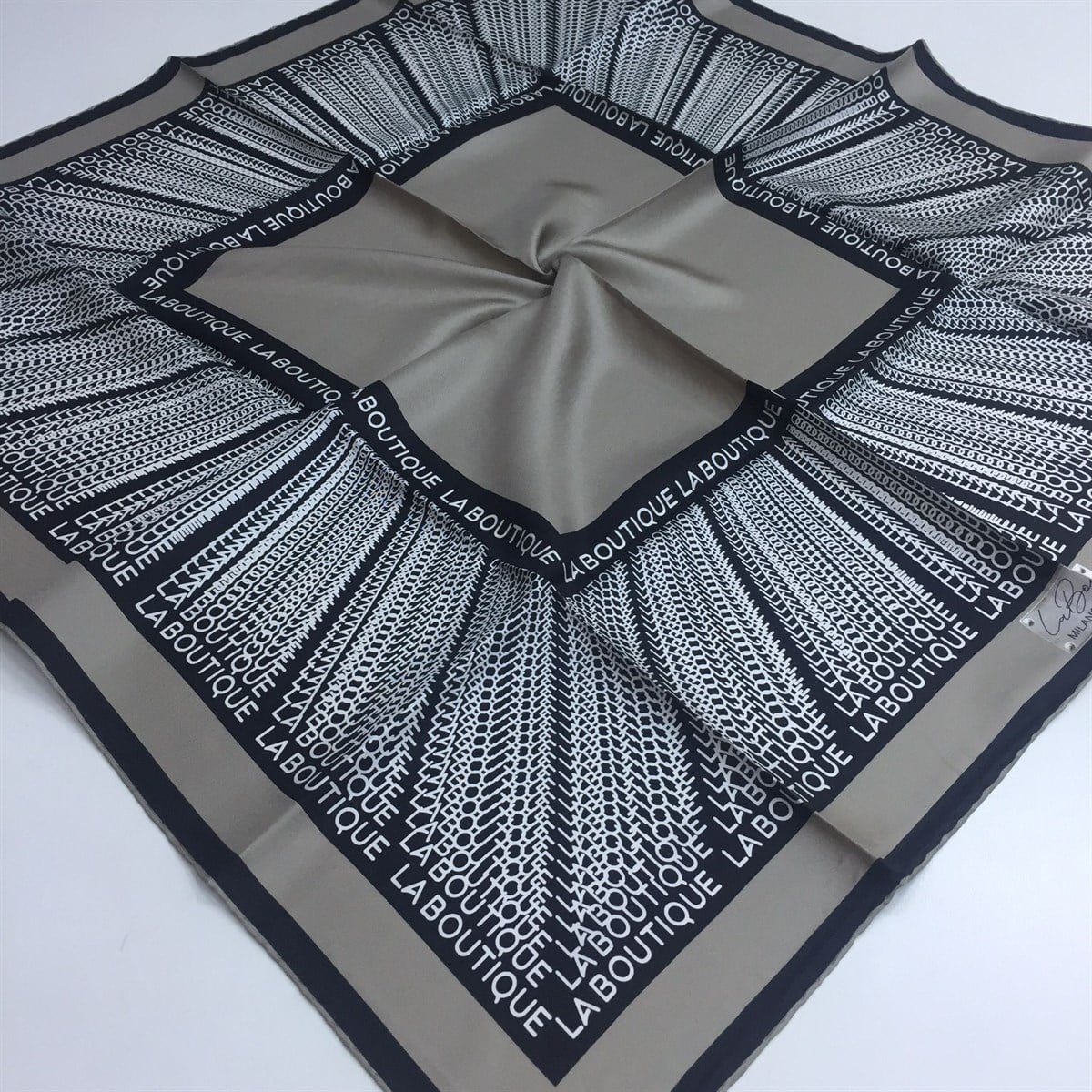 La Boutique Twill  SilkScarf 1304-07