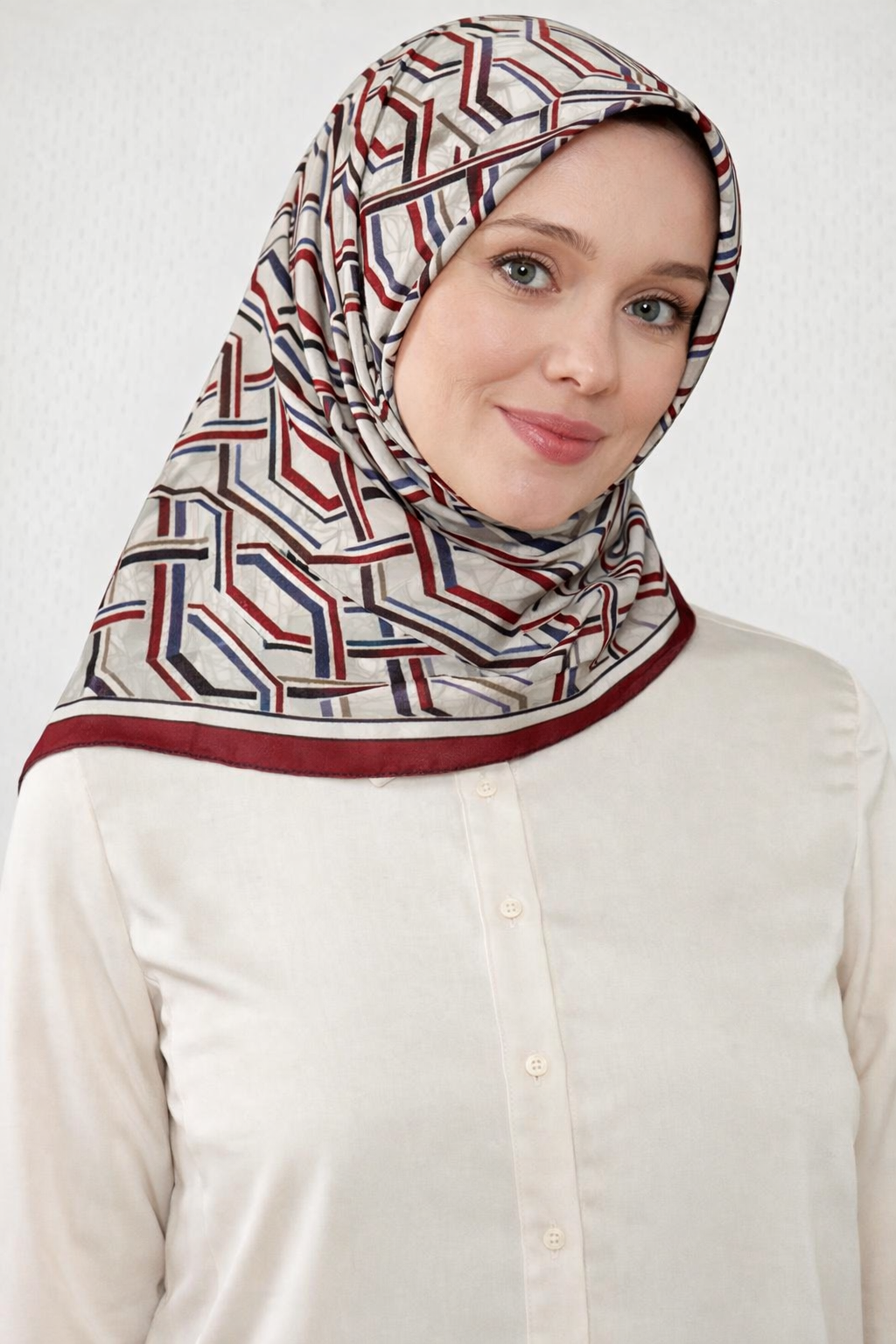 Levidor Tivil İpek Eşarp IST 81220 - 9 Bordo-Gri Geometrik Desen