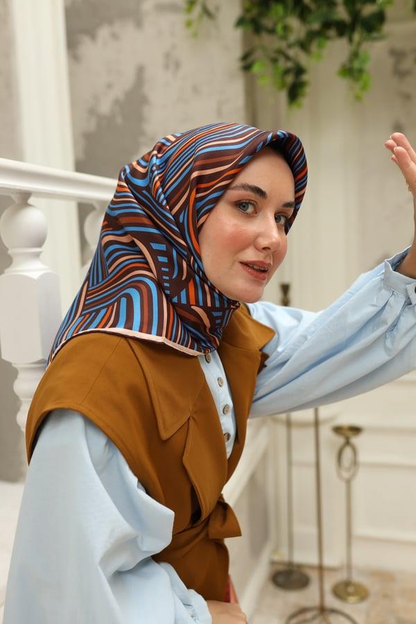 Şık Geometrik Desenli Koyu Kahve Tivil İpek Eşarp