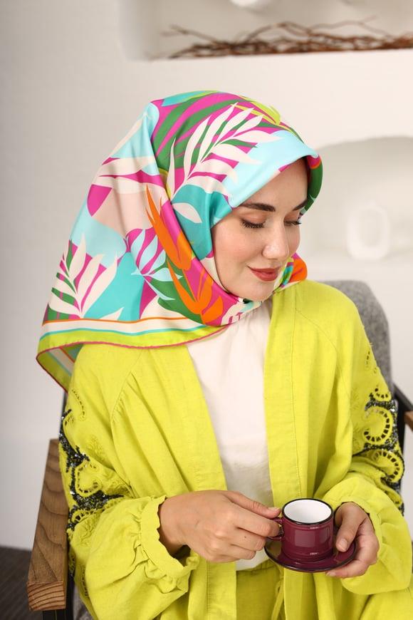 Rüya Mavisi Pembe Yaprak Desenli İpek Eşarp