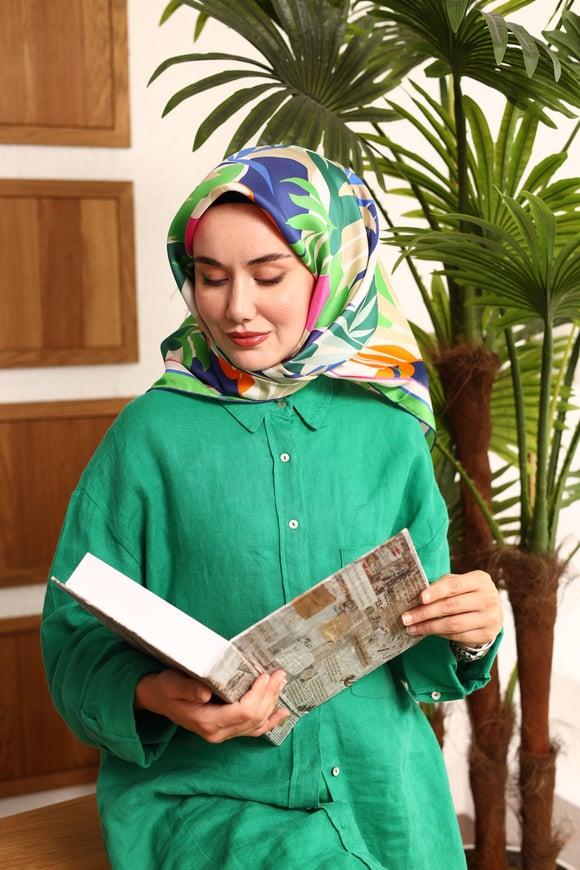 Doğal Yeşil Yaprak Desenli Tivil İpek Eşarp Saf İpek Elegansı