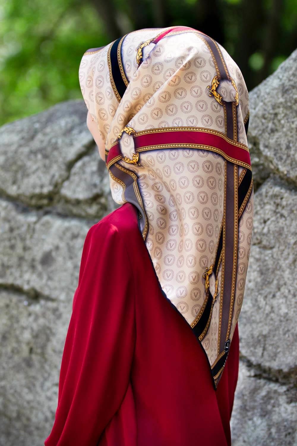 Vissona Bej Bordo Karma Desen Tivil İpek Eşarp 10653-0004-0018
