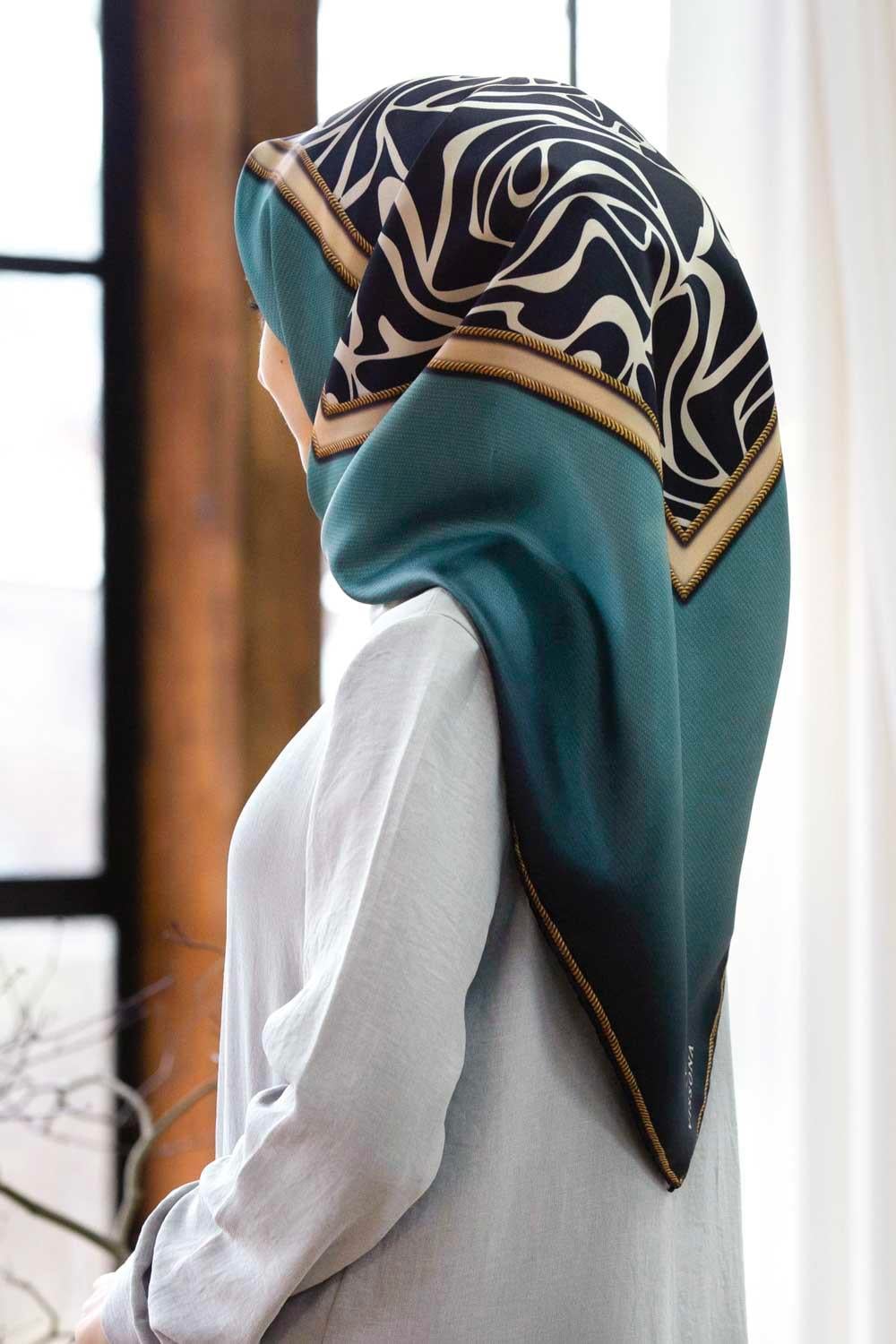 Vissona Lacivert-Petrol Yeşili Zebra Desenli Tivil İpek Eşarp 17536-0039-0033