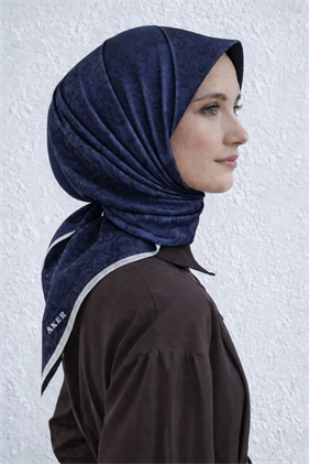 Aker Defolu Jakarlı Sura İpek Eşarp 7208407 422 Lacivert Etnik Desen