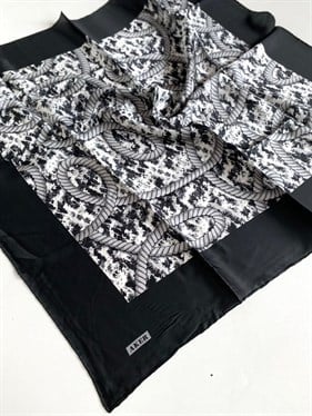 Aker Tivil İpek Eşarp 8523713 - 912 Siyah - Beyaz Karışık Desen
