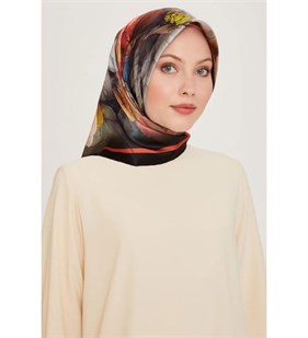 Armine Nostalji Sura İpek Eşarp IST 9211-83  Siyah Çiçek Desen