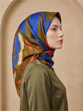 Armine Saf Tivil İpek Eşarp 9170 - 36 Nar Çiçeği - Mavi Çiçek Desen