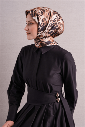 Armine Sura Saf İpek Eşarp 9641 81 Siyah Leopar Desen 