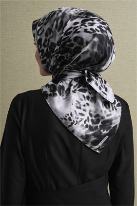 Armine Tivil Saf İpek Eşarp 9641 82 Gri Leopar Desen 