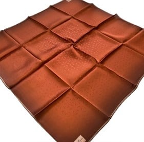 La Boutique Az Hatalı Sura Saf İpek Eşarp 54745 Kiremit Geometrik Desen 