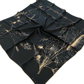 Sisley Sura Saf İpek Eşarp Siyah Çizgi Çiçek Desen 2032 - 033
