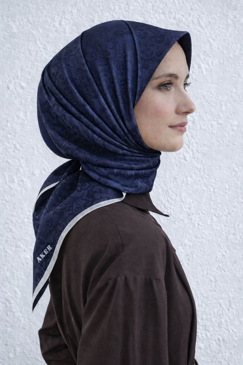 Aker Defolu Jakarlı Sura İpek Eşarp 7208407 - 422 SYR52993 Lacivert Armür Çiçek Desen