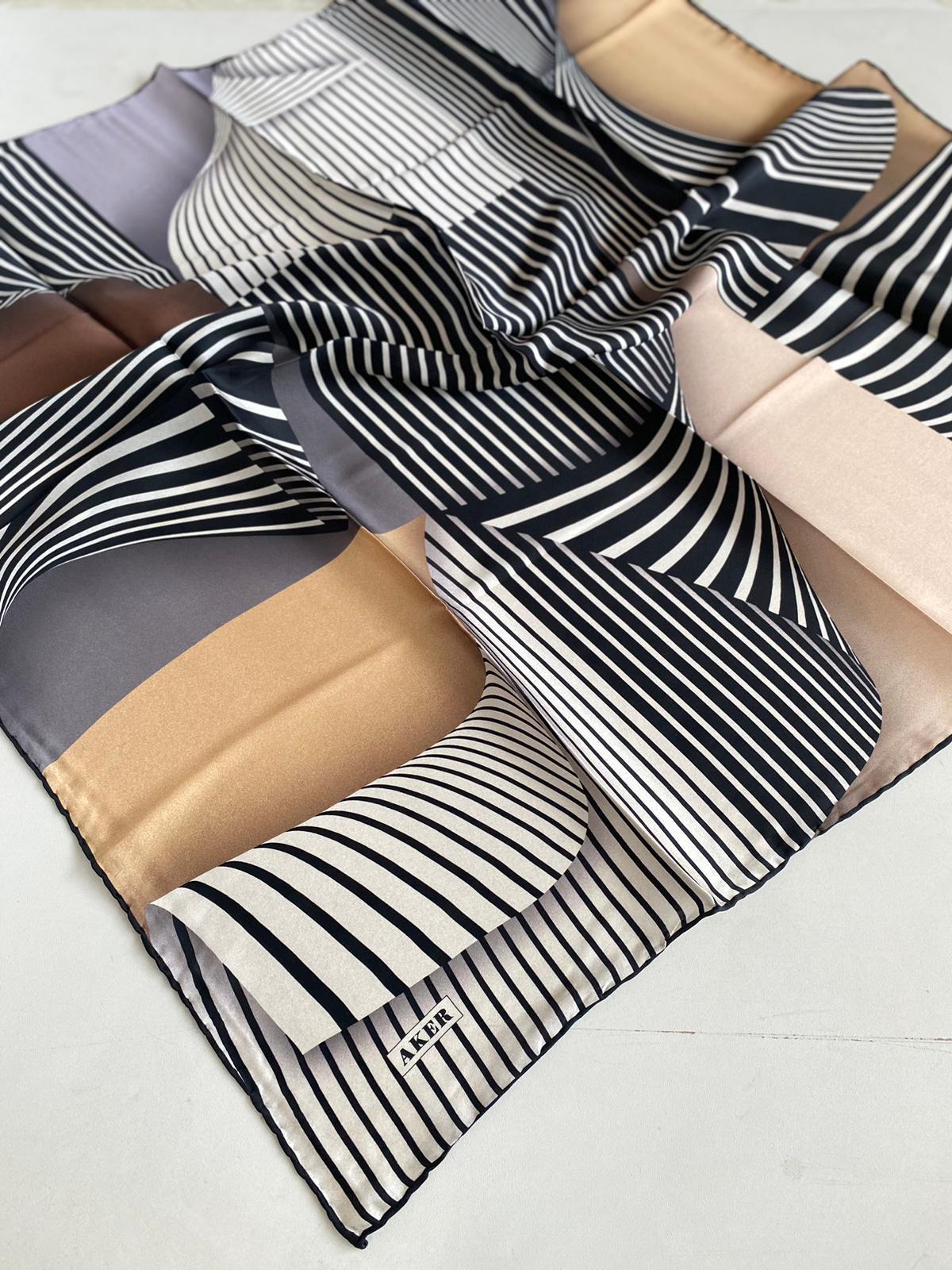 Aker Defolu Sura İpek Eşarp 44539 Siyah Karışık Desen