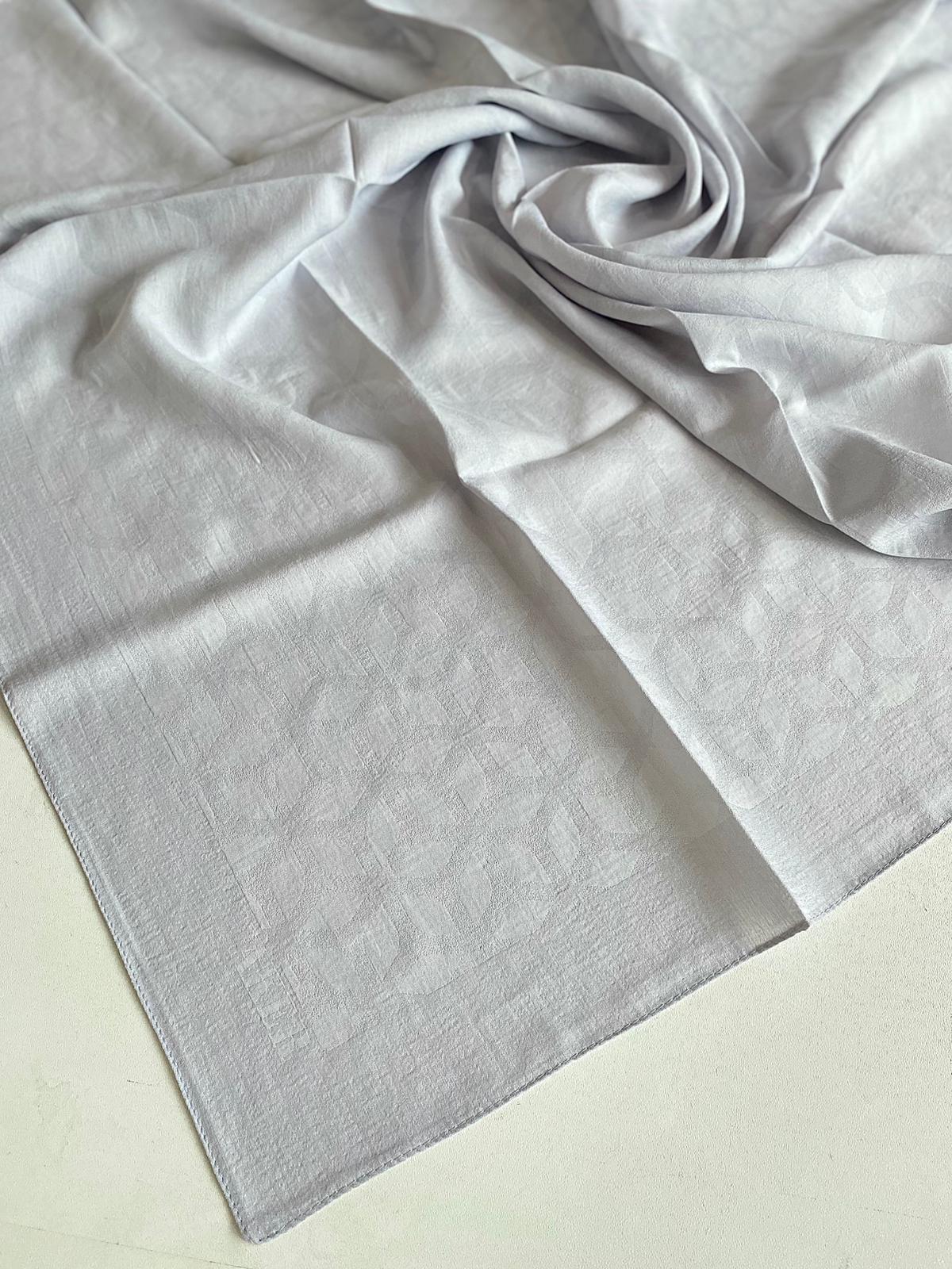 Aker Karma Scarf Gray 1040600-973-32664