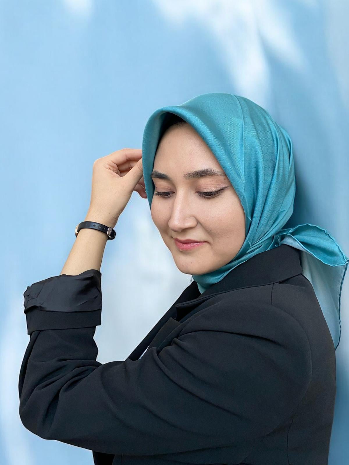 Armine Cam Göbeği Düz Renk Tivil İpek Eşarp 10D02-864