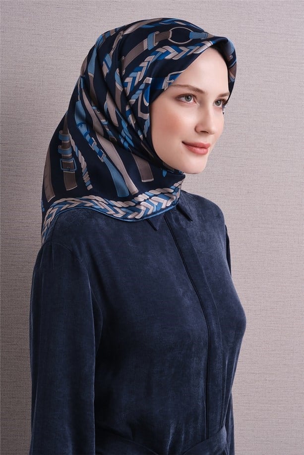 Armine Jakarlı Saf İpek Eşarp 9607 10 Lacivert Mavi  Kemer Desen 