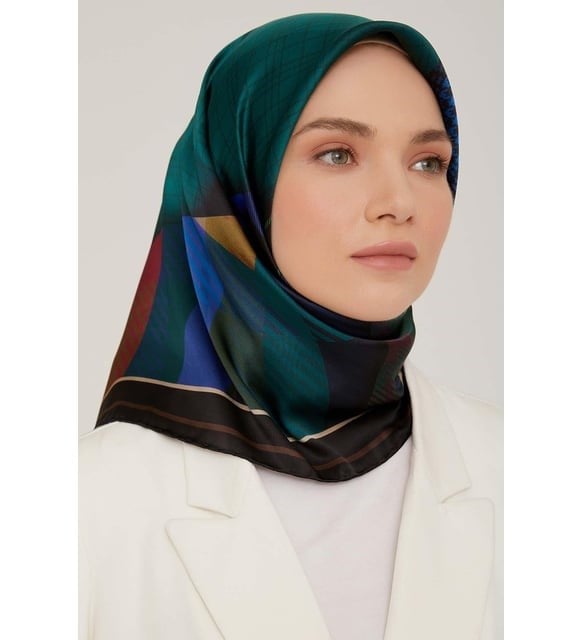 Armine Nostalji Sura İpek 8819 - 04 Siyah - Yeşil Karışık Desen