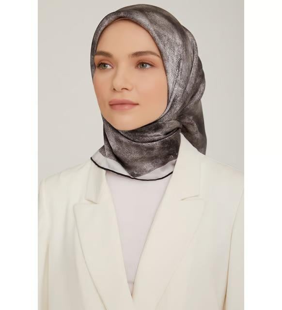 Armine Nostalji Sura İpek Eşarp IST 8849-06 Gri Batik Desen