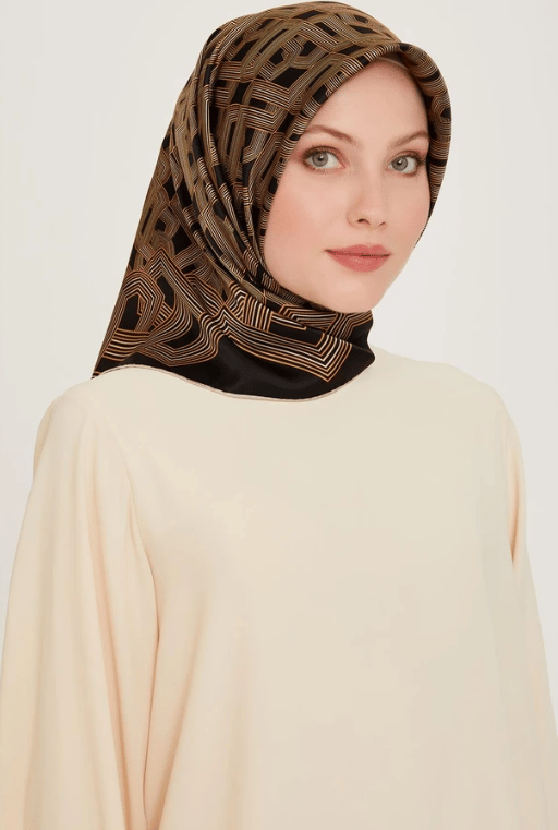 Armine Nostalji Sura İpek Eşarp IST 9213-02  Siyah Geometrik Desen