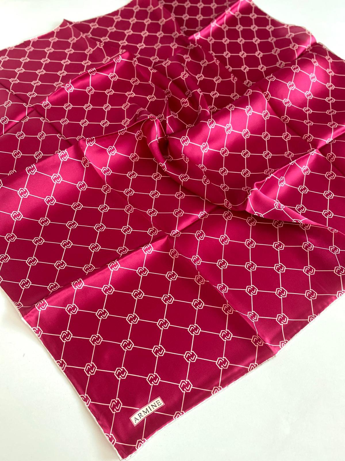Armine Pembe Beyaz Monogram Desen Sura İpek Eşarp 9178 - 55