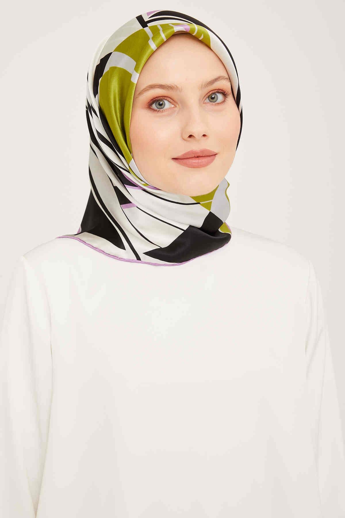 Armine Siyah Beyaz Lila Taba Geometrik Desenli Tivil İpek Eşarp 9050-56