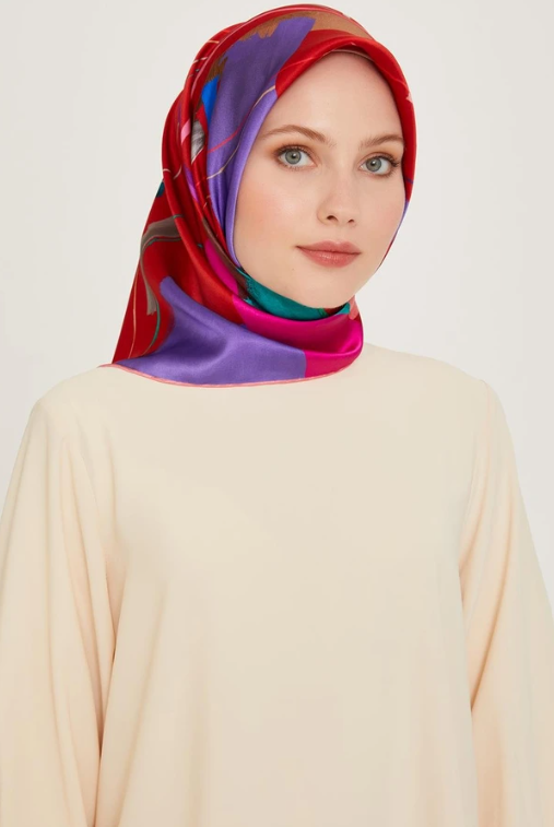 Armine Sura İpek Eşarp 9241-82 Kırmızı Karışık Desen 