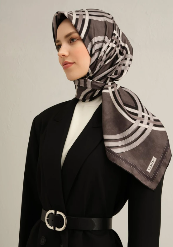 Armine Sura İpek Eşarp 9333-85 Füme Karışık Desen 