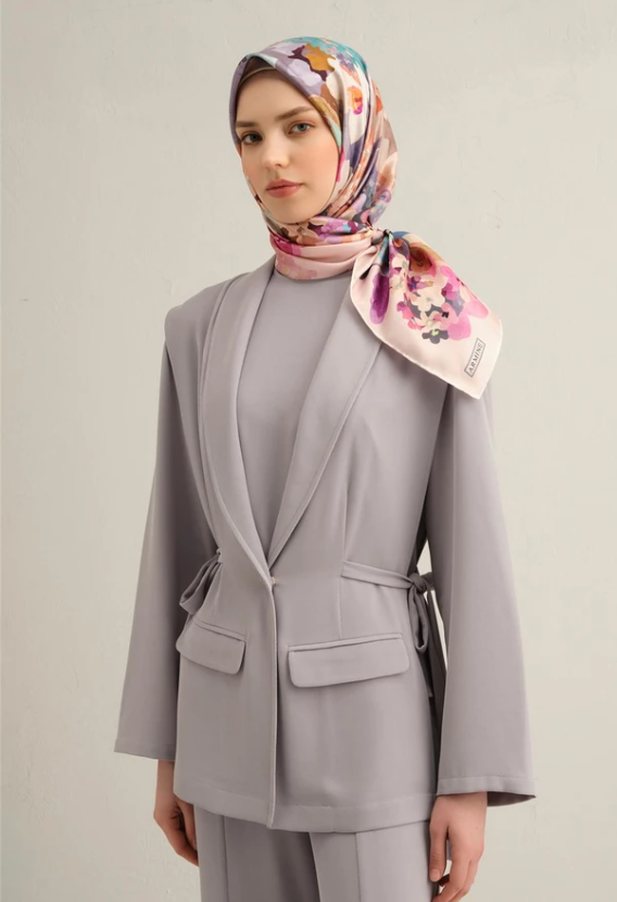 Armine Sura İpek Eşarp 9334-39 Pudra Karışık Desen 