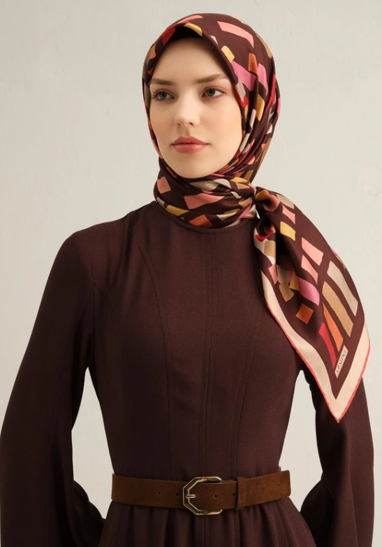 Armine Sura İpek Eşarp 9341-34 Bordo Karışık Desen 