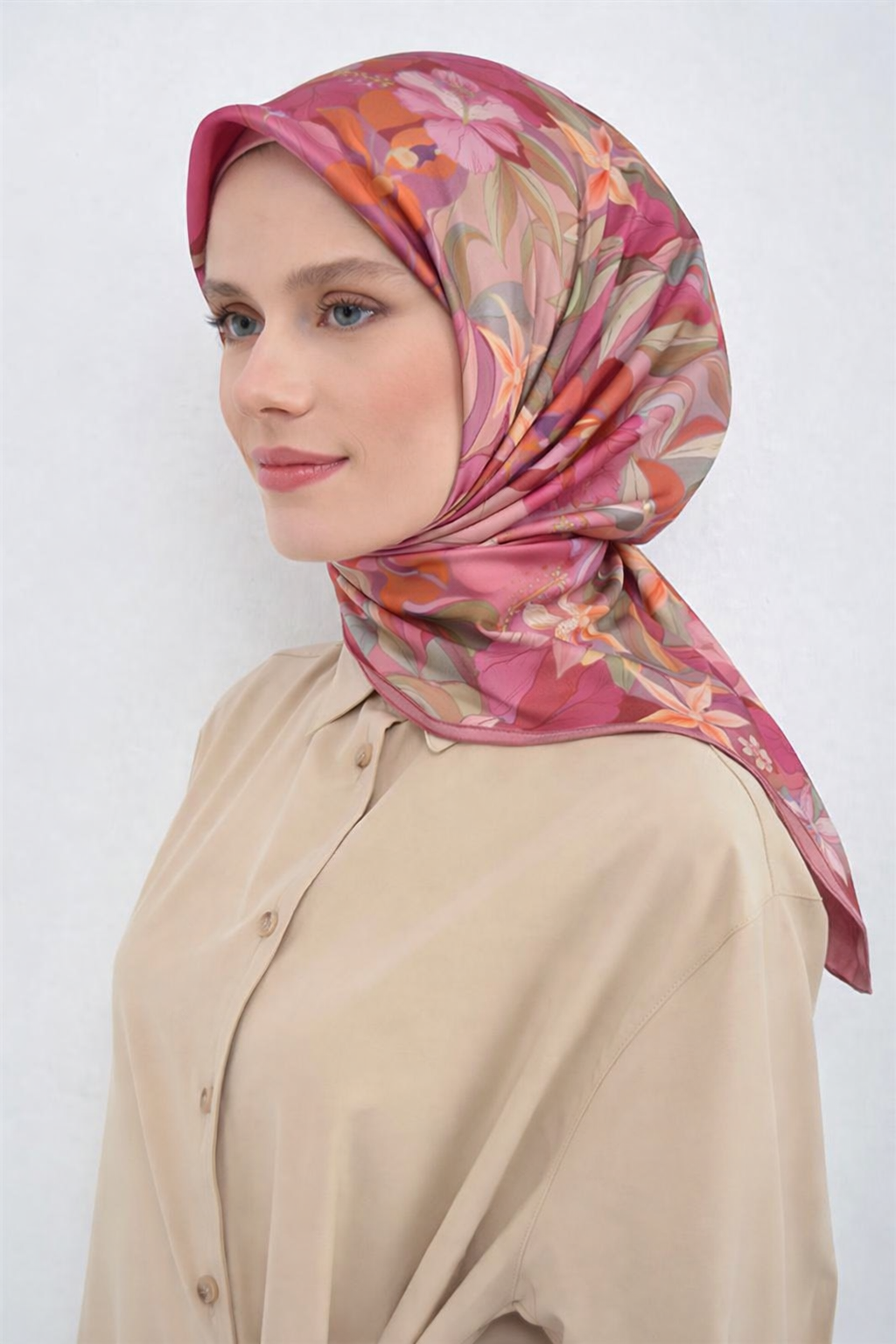 Armine Sura Saf İpek Eşarp 9500 - 52 Pembe Lila Çiçek Desen