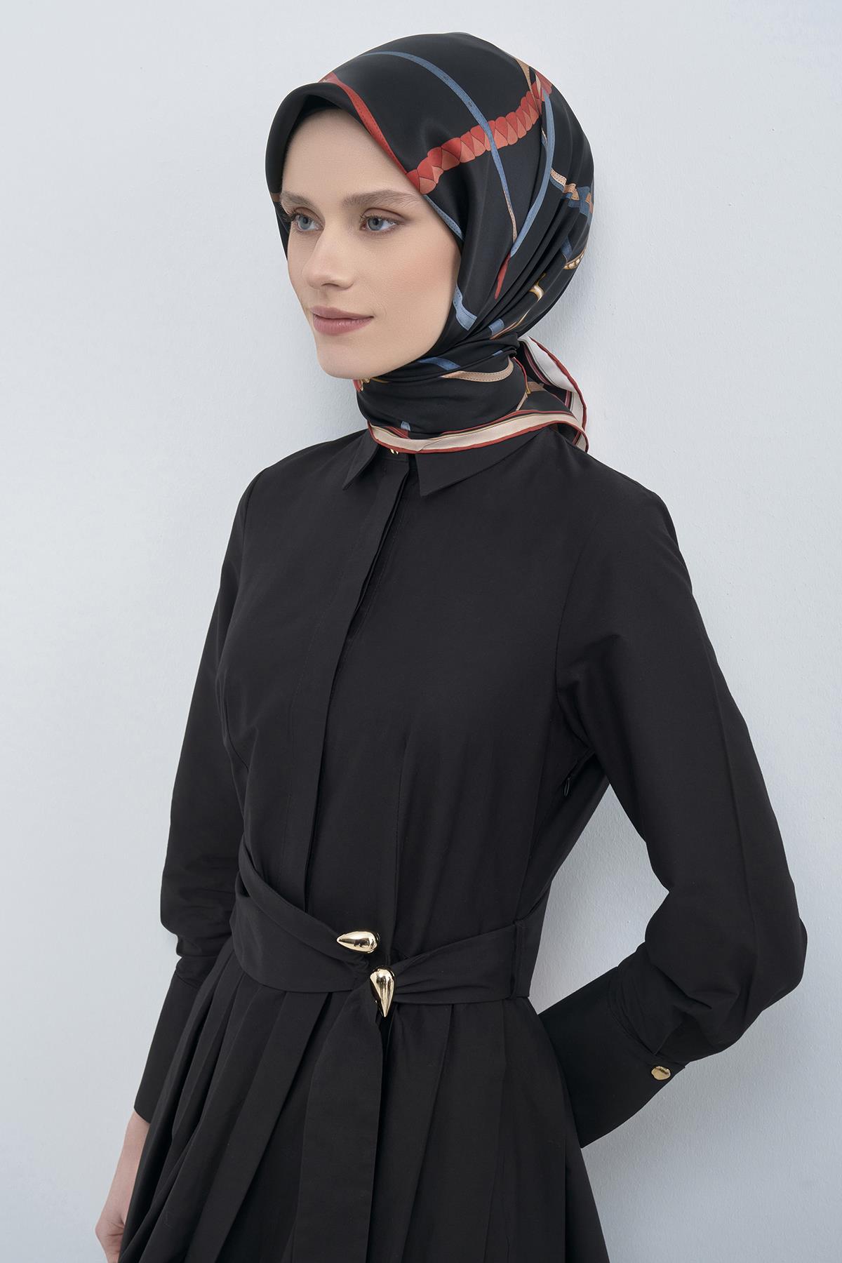 Armine Sura Saf İpek Eşarp 9517 - 31 Siyah Kırmızı Kemer Desen