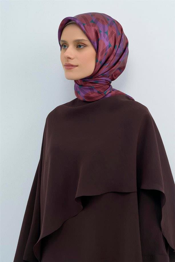 Armine Sura Saf İpek Eşarp 9541 - 86 Mor Yeşil Logo Desen