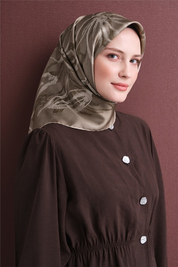 Armine Sura Saf İpek Eşarp 9600 51 Vizon Çiçek Desen 