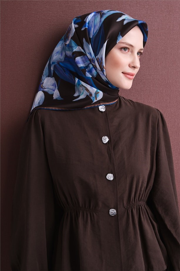 Armine Sura Saf İpek Eşarp 9620 51 Acı Kahve Çiçek  Desen 