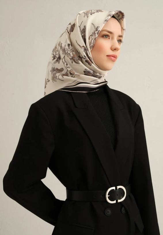 Armine Tivil İpek Eşarp 9316-85 Krem Karışık Desen 